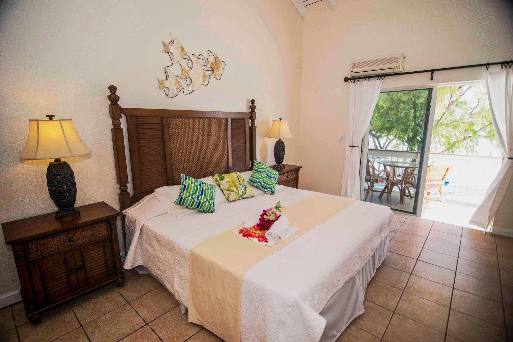 Bohio Dive Resort Cockburn Town Ngoại thất bức ảnh